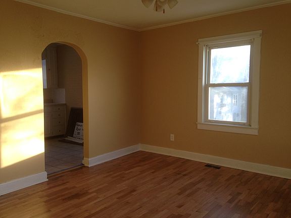 3rd image of 2612 Waples St