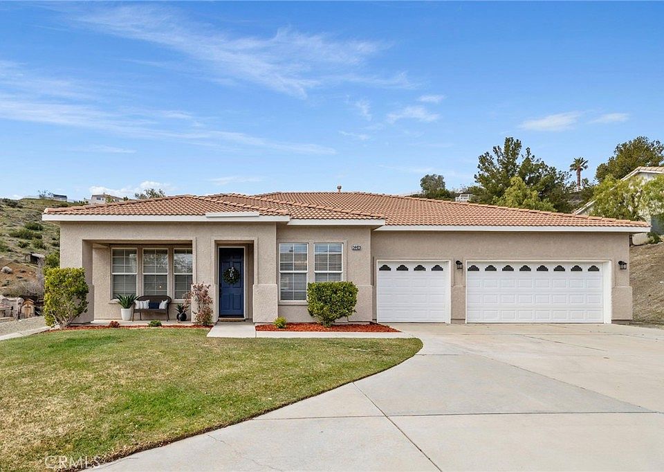 1st image of 34423 Desert Rd