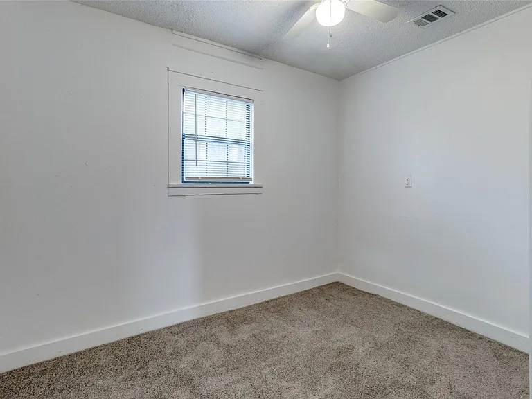 912 S Armstrong Street 731 W — Photo 15