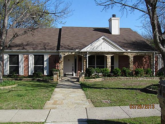 2nd image of 1314 Saddleback Ln