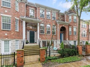 722 Prescott Ct #202, Naperville, IL