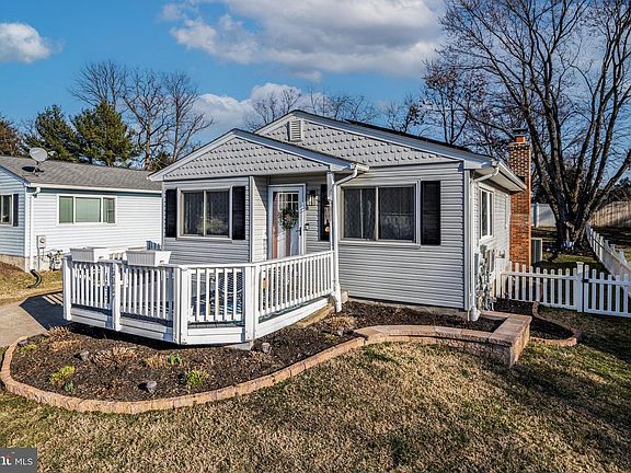 3rd image of 6037 Claire Dr