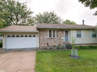 265 Bernita Dr NW, Cedar Rapids, IA 52405