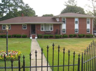 1830 Broadell Dr, Fayetteville, NC 28301