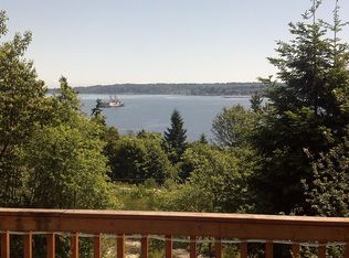 1926 W Earhart St, Bremerton, WA 98312