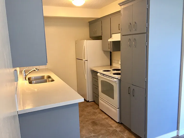 702 S Yakima Ave #3 — Photo 13
