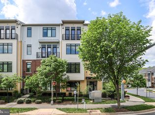 1102 Ribbon Limestone Ter SE, Leesburg, VA 20175