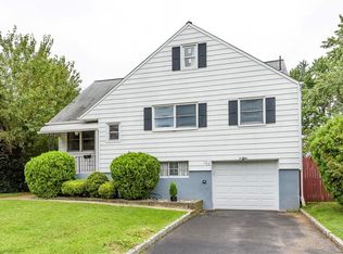 102 Glenwood Ter, Fords, NJ 08863