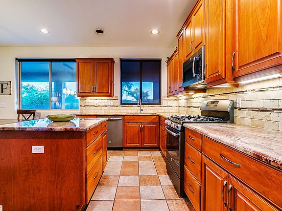 4th image of 13274 N Pioneer Way