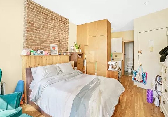 3rd image of 538 E 85th St #5W