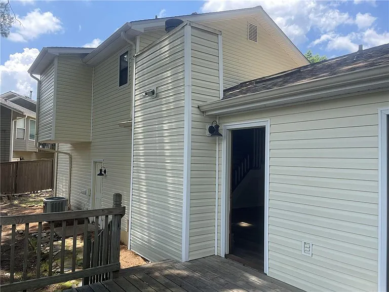 4858 Chapelle Ct — Photo 12