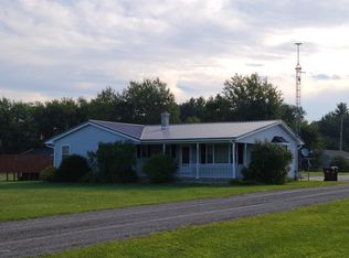 5575 S Mount Hope Rd, Carson City, MI 48811