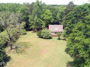 1064 Beaver Dam Rd, Hoschton, GA 30548