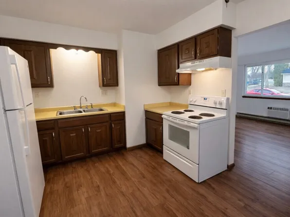 623 Vine St #102, Wisconsin Dells, WI 53965