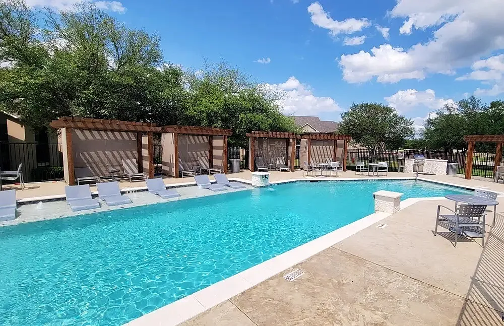 Arbors at Wolf Pen Creek Apartments — Photo 4