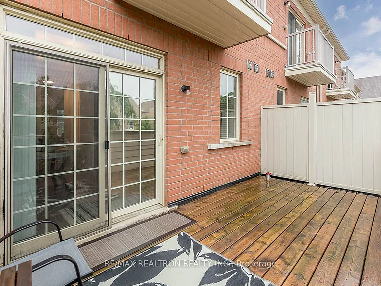 28 Donald Buttress Blvd W — Photo 37