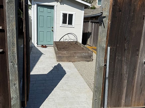 2nd image of 10201 Alhambra Ave