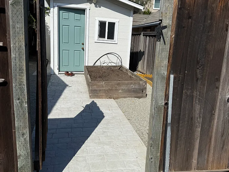 10201 Alhambra Ave #COTTAGE — Photo 2