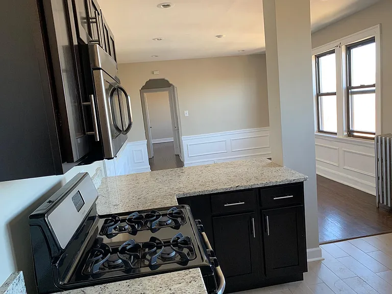 5653 N Spaulding Ave #3E — Photo 5