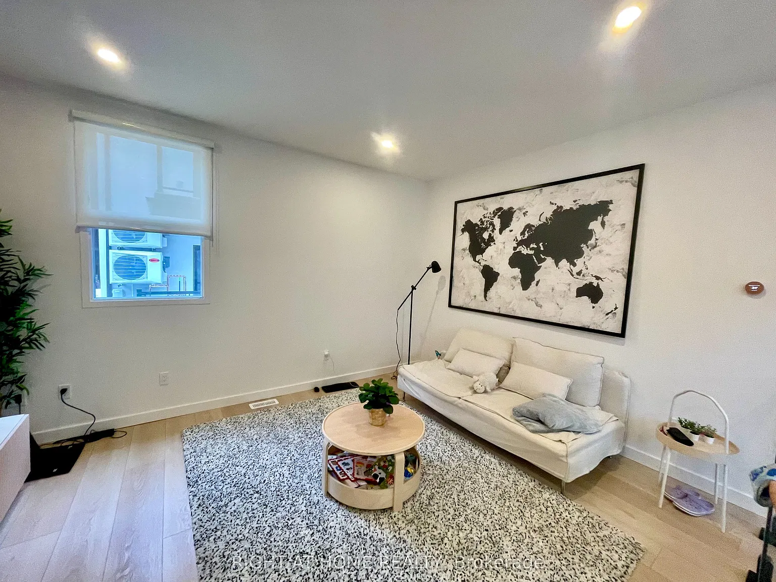 2 bed, $3,100 — Photo 2