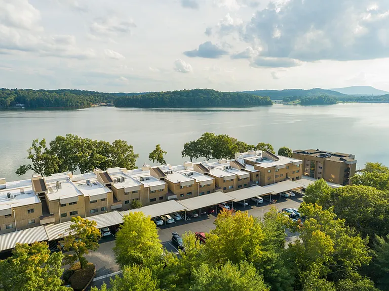 4328 Lakeshore Ln #202 — Photo 30