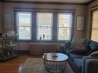 118 Ten Hills Rd #1, Somerville, MA 02145