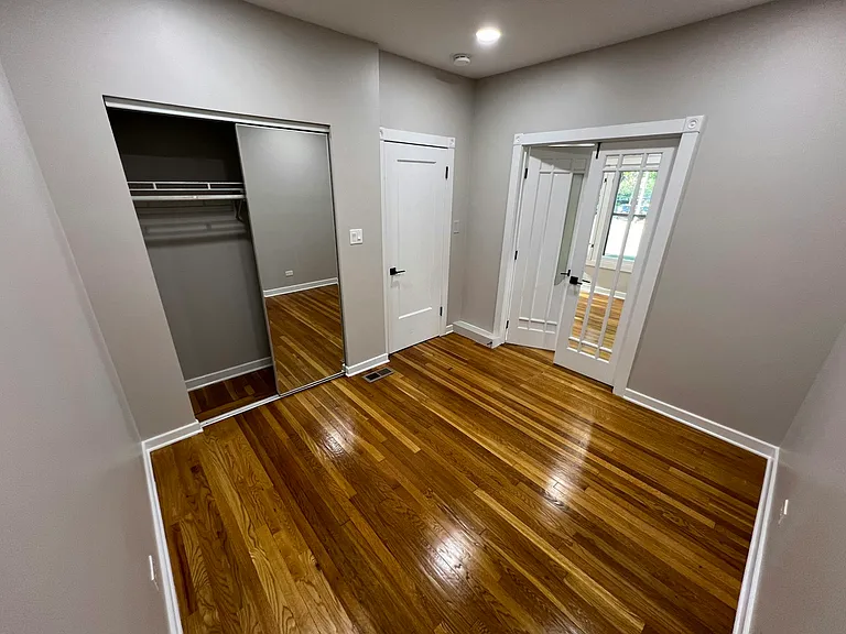 Upper Level Bedroom 1