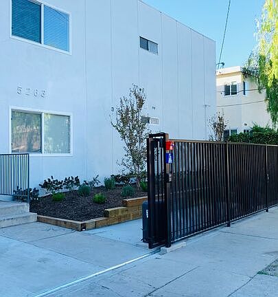 2nd image of 5263 Riverton Ave APT 2