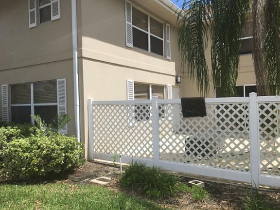 2nd image of 3225 SW Sunset Trace Cir