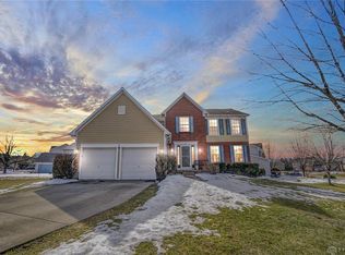 5 Berryhill Ct, Springboro, OH 45066