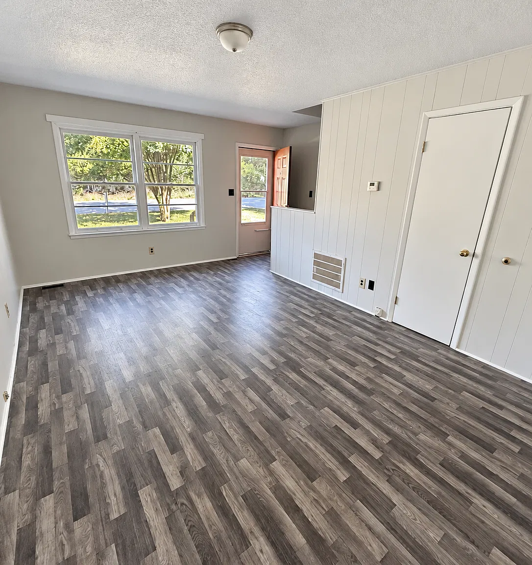 605 Culbreth Avenue - E — Photo 2