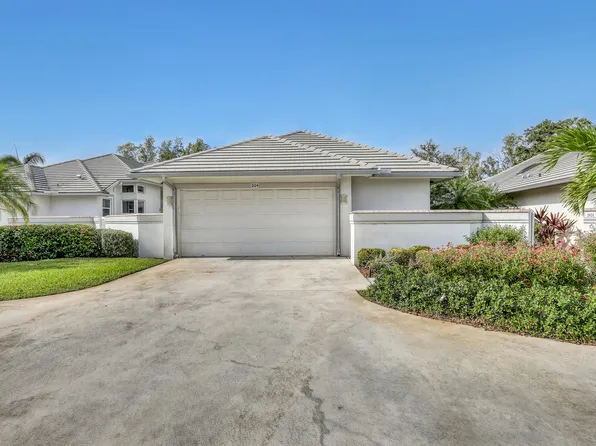 201 Orange Tree Drive, Atlantis, FL 33462