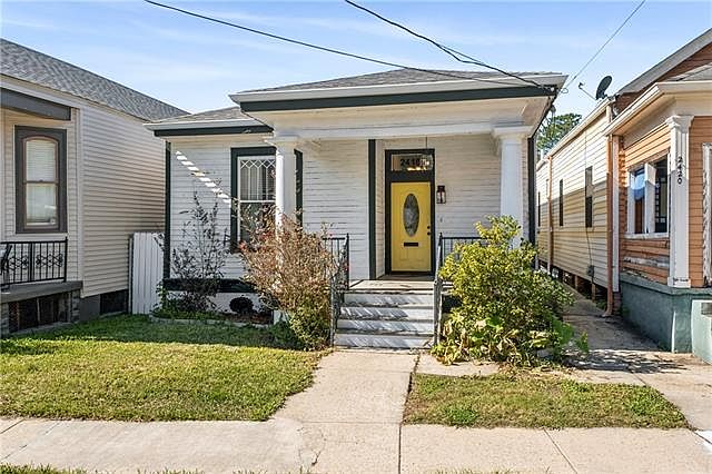 1st image of 2418 General Taylor St