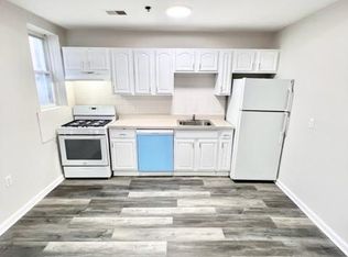 165 Grove St #1E, Bloomfield, NJ 07003