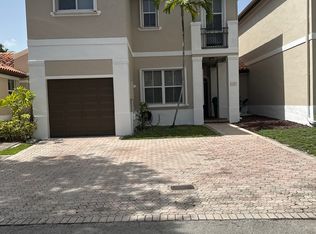 8307 NW 142nd St, Miami Lakes, FL 33016