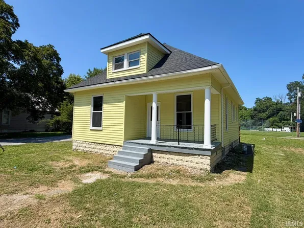 631 W 8th St, Mount Vernon, IN 47620