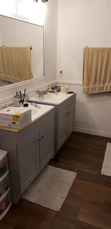 2 bed, 1.0 bath, 1428 sqft, $1,600 — Photo 2