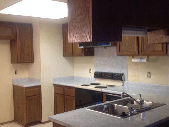 2nd image of 6911 Escallonia Dr
