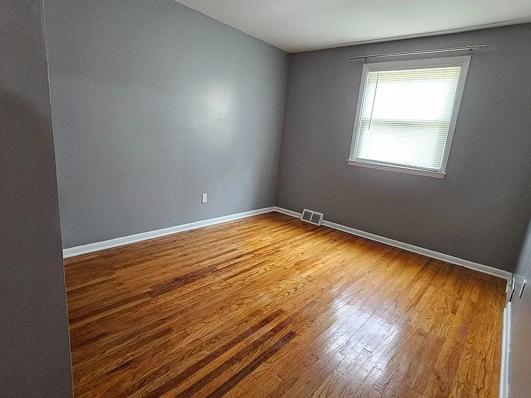 328 Rees Dr — Photo 34