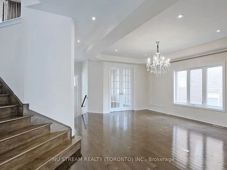 73 Serano Cres — Photo 16