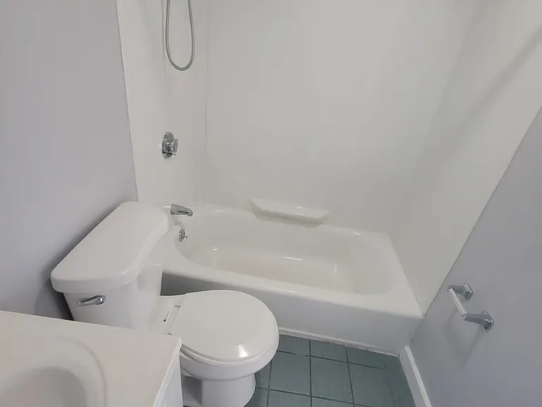 29 Pleasant Pl #3 — Photo 4