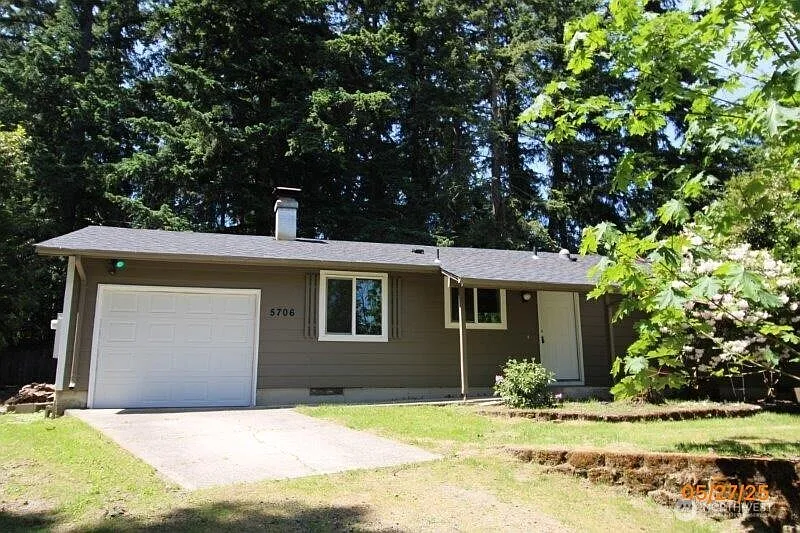 5706 188th Avenue photo 1