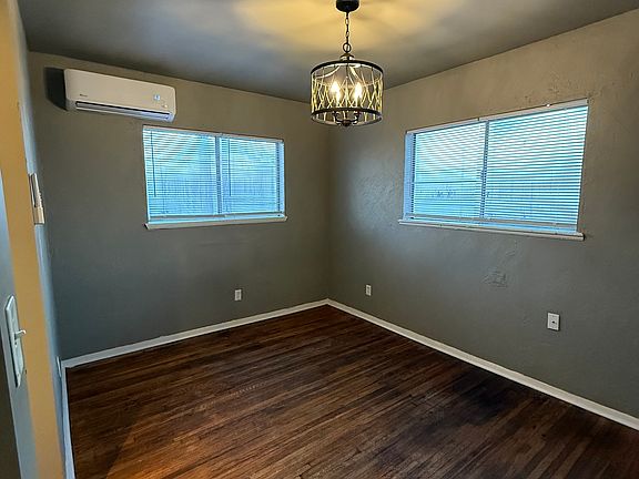 5th image of 9 N College Ave APT 5