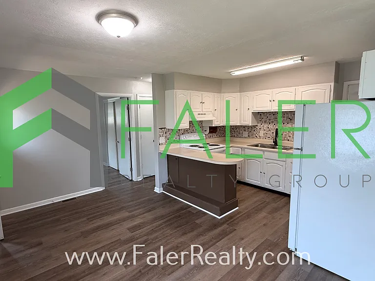 2724 Haig Ave — Photo 6