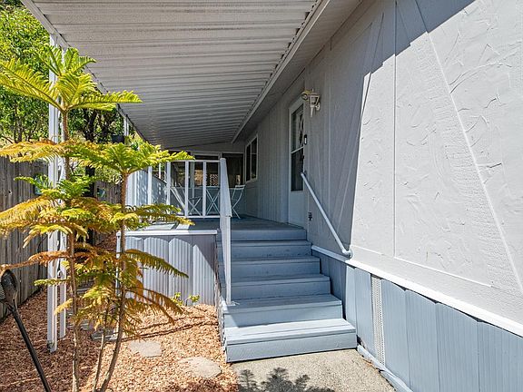 3rd image of 106 Panorama Drive