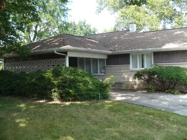 700 Palladium Dr W, Joliet, IL 60435