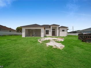 2024 NE 15th Ave, Cape Coral, FL 33909
