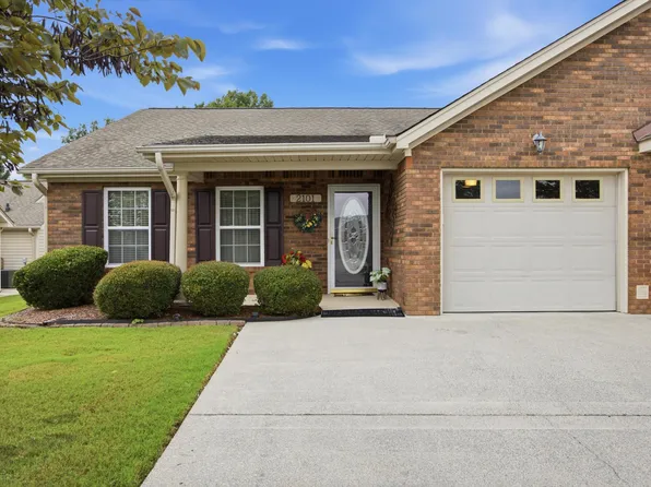2101 Applebrook Dr, Rossville, GA 30741