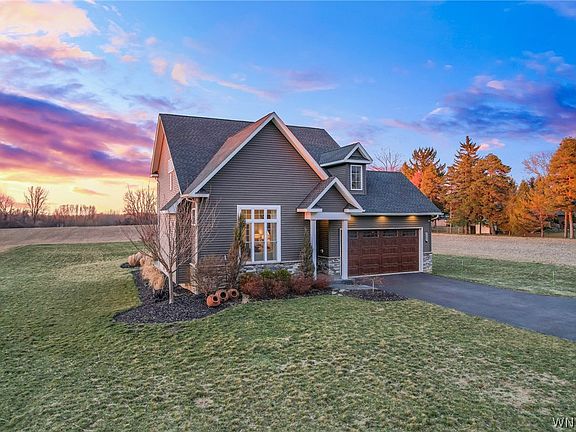 2nd image of 2181 Woodard Rd