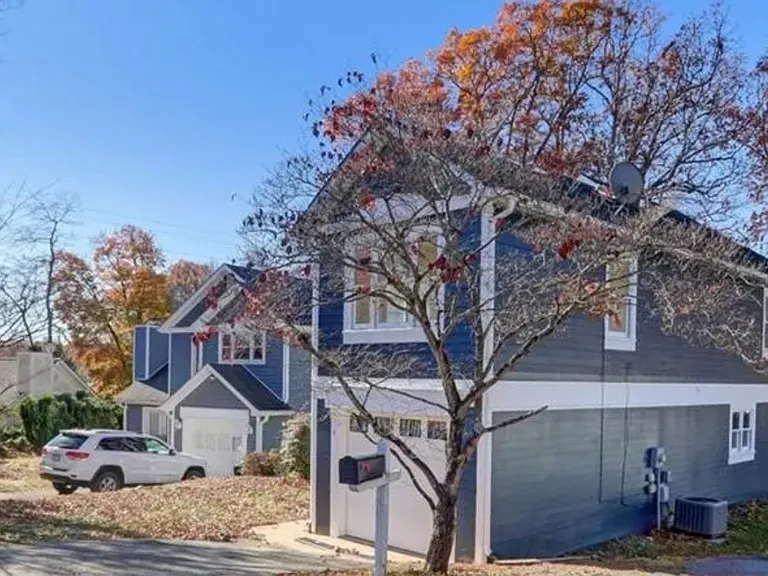 610 Pisgah Church Rd #4 — Photo 5